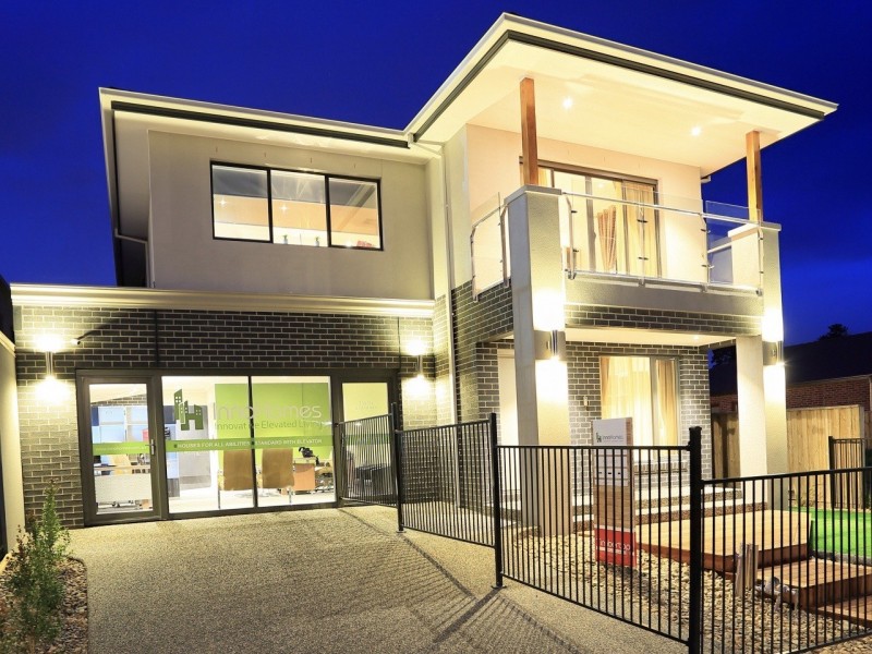 4 Clovelly Way, Officer VIC 3809