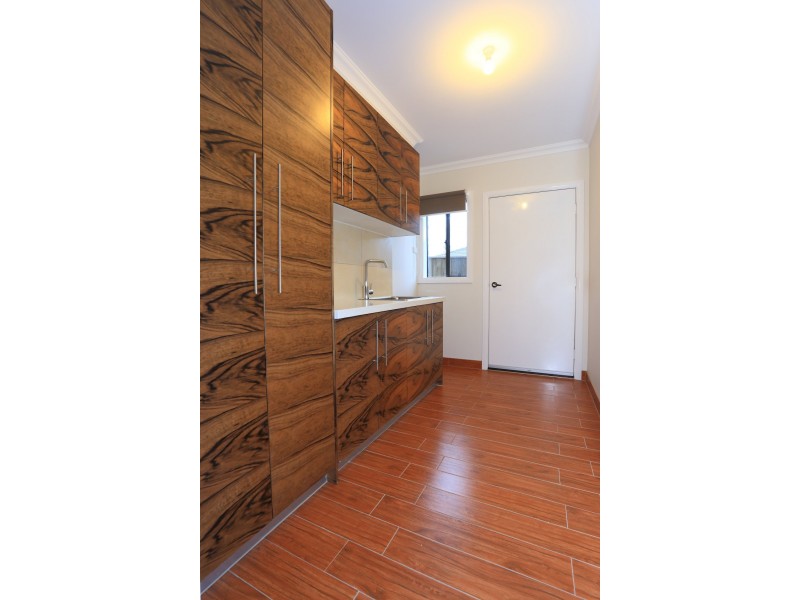 4 Clovelly Way, Officer VIC 3809