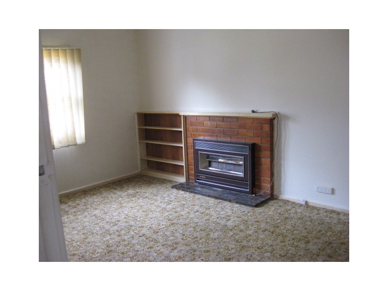 17 Loller Street, Springvale VIC 3171