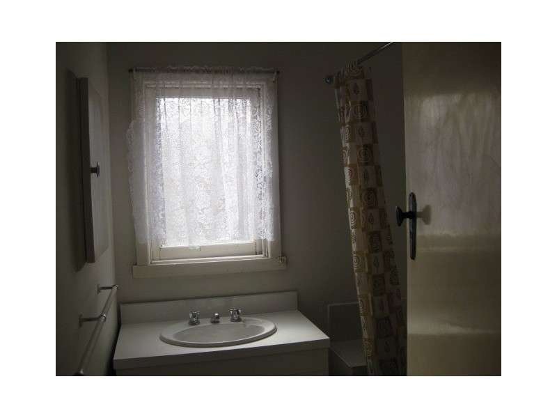 17 Loller Street, Springvale VIC 3171