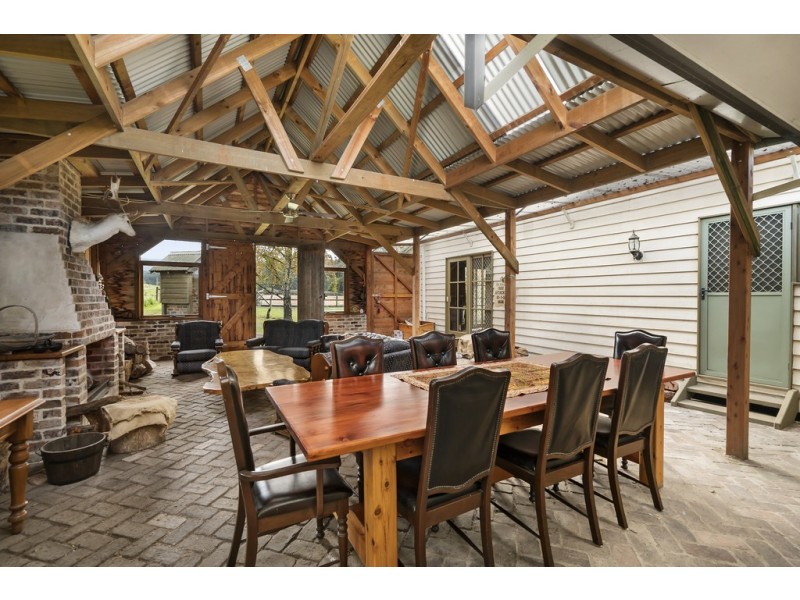 405 Garfield North Road, Garfield North VIC 3814