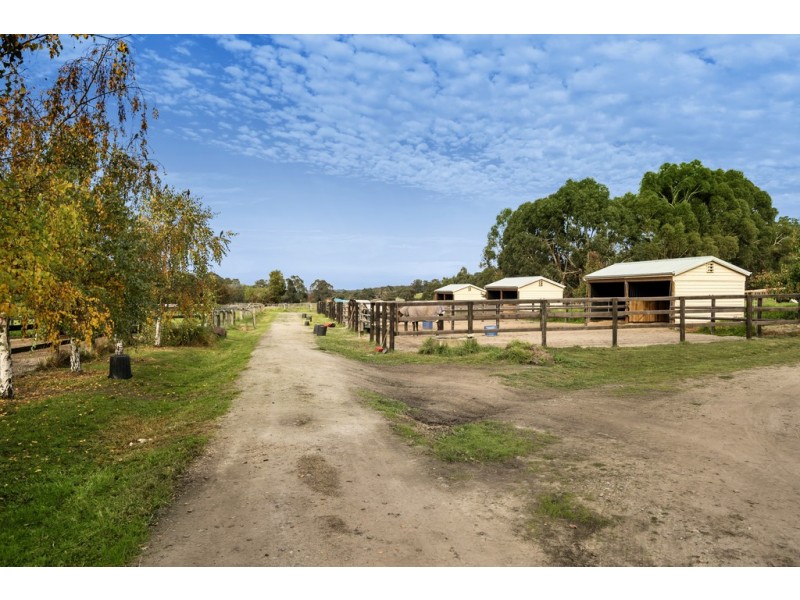 405 Garfield North Road, Garfield North VIC 3814