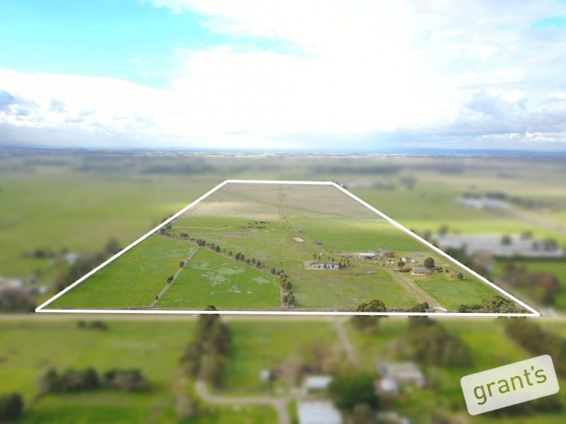 370 Five Mile Road, Pakenham South VIC 3810