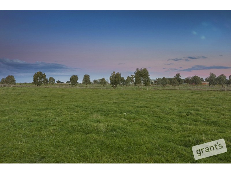 370 Five Mile Road, Pakenham South VIC 3810