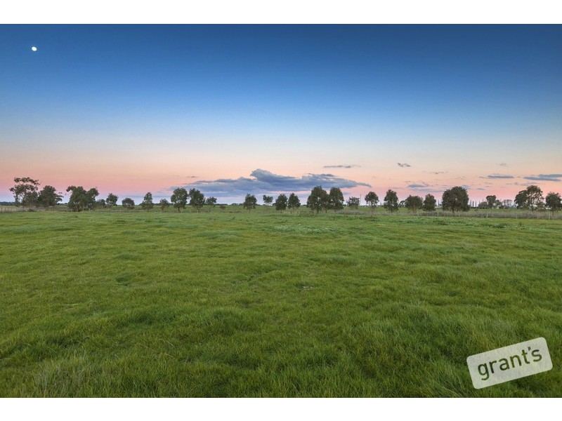 370 Five Mile Road, Pakenham South VIC 3810