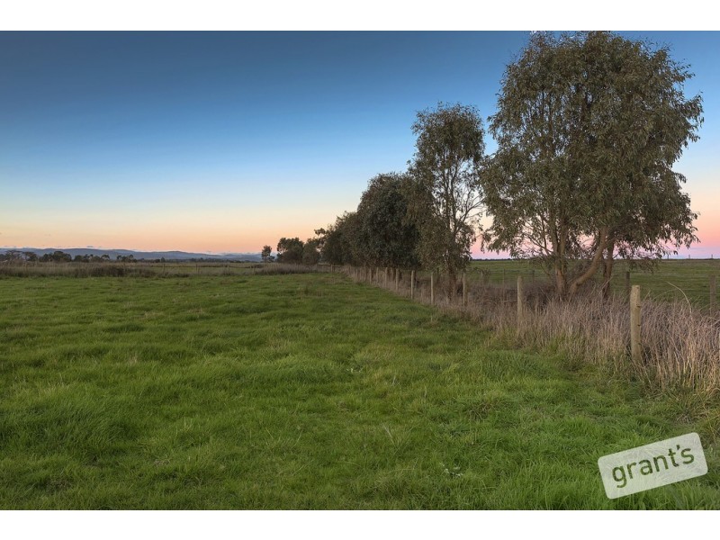 370 Five Mile Road, Pakenham South VIC 3810