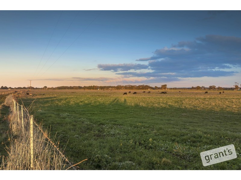 370 Five Mile Road, Pakenham South VIC 3810