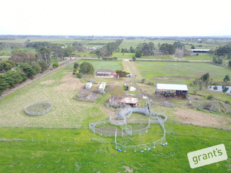 370 Five Mile Road, Pakenham South VIC 3810