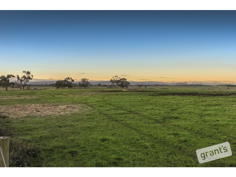 370 Five Mile Road, Pakenham South VIC 3810