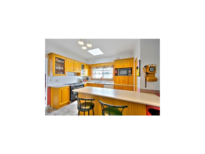 16 Burden Street, Springvale VIC 3171