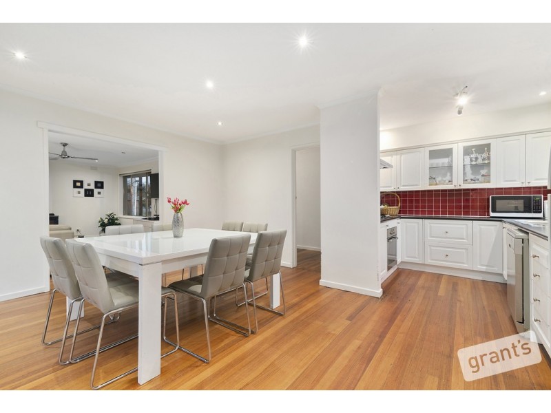 13 Campbell Parade, Cranbourne VIC 3977