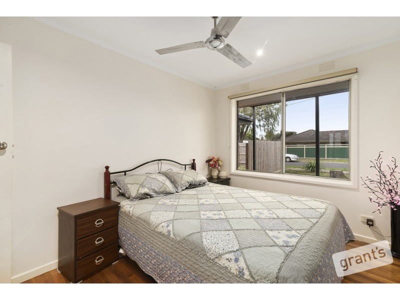 13 Campbell Parade, Cranbourne VIC 3977