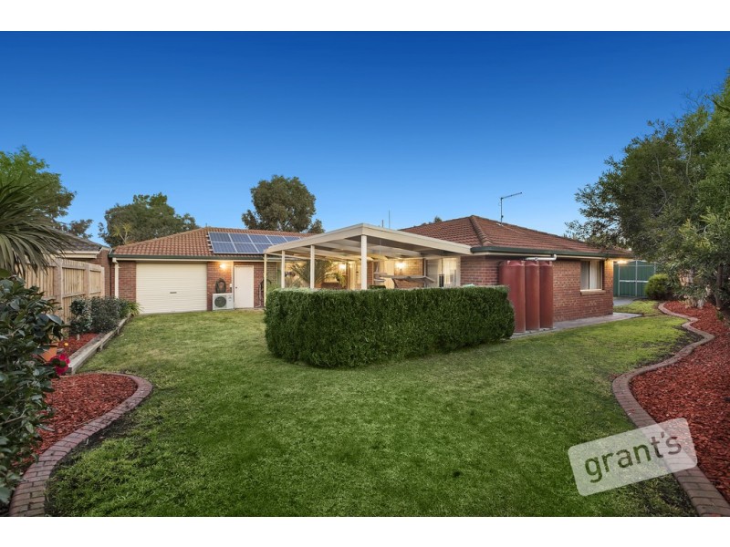 2 Jan Maree Court, Pakenham VIC 3810