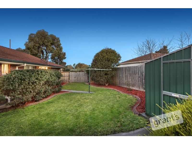 2 Jan Maree Court, Pakenham VIC 3810