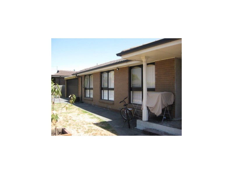 2 Tintern Drive, Springvale South VIC 3172