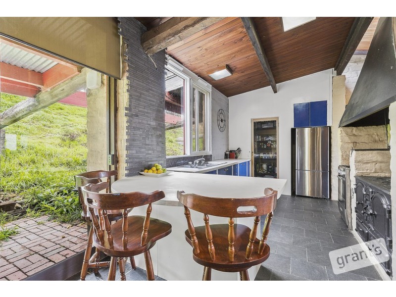 541 Henley Road, Bend Of Islands VIC 3097