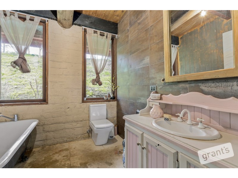 541 Henley Road, Bend Of Islands VIC 3097