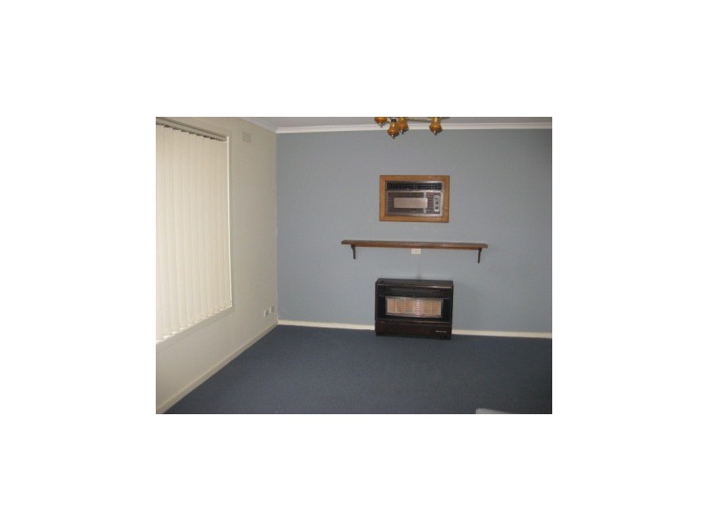 2/33-35 Hillside Street, Springvale VIC 3171