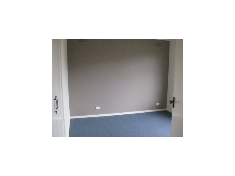 2/33-35 Hillside Street, Springvale VIC 3171