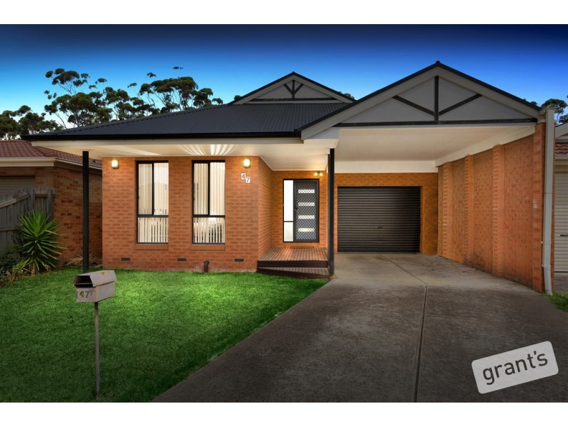 47 Wakenshaw Crescent, Pakenham VIC 3810