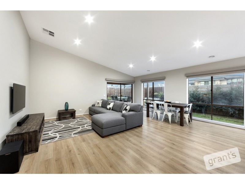 60 Timbertop Boulevard, Officer VIC 3809