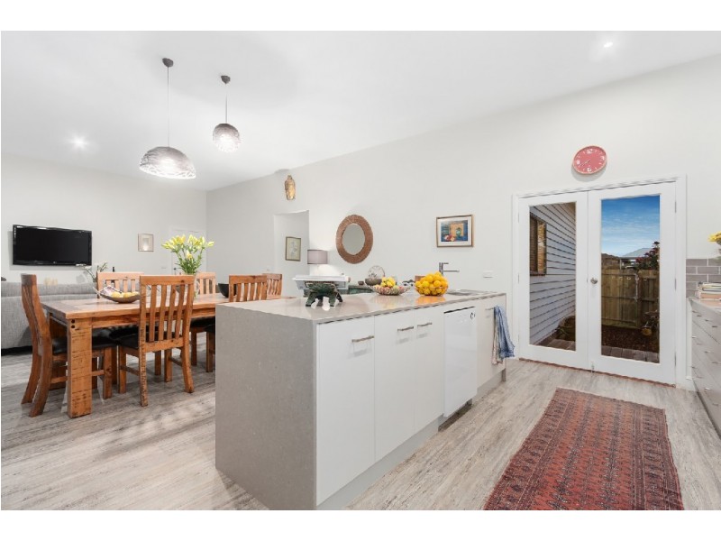 12 Hopetoun Road, Drouin VIC 3818