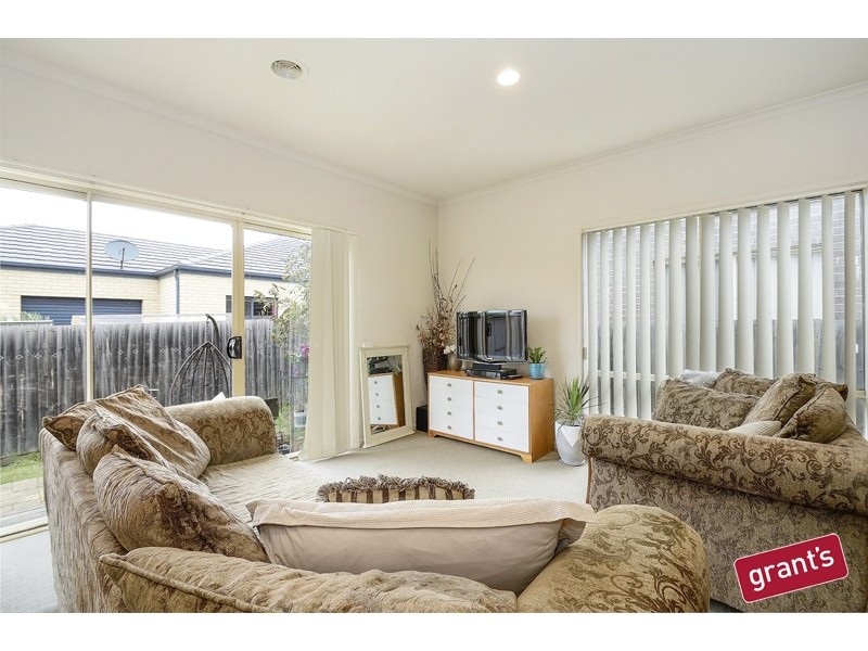 124D Ahern Road, Pakenham VIC 3810