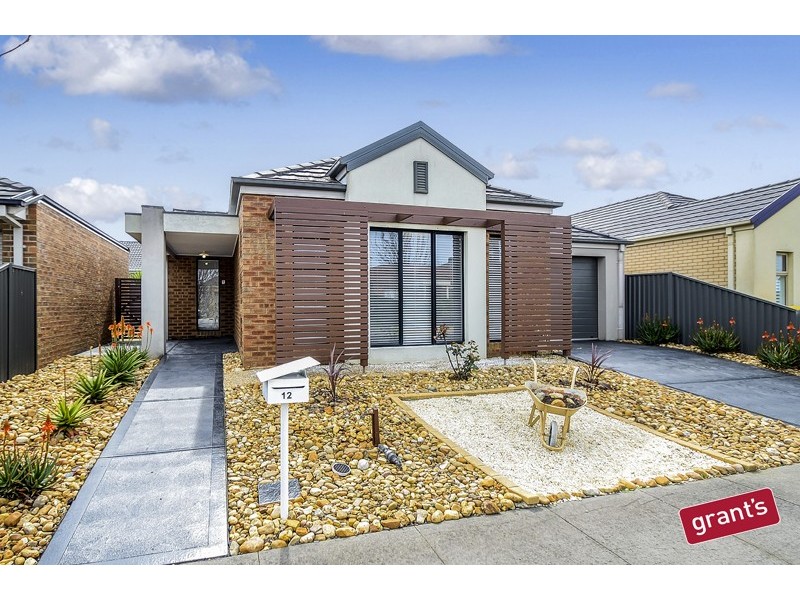 12 Sarton Link, Pakenham VIC 3810