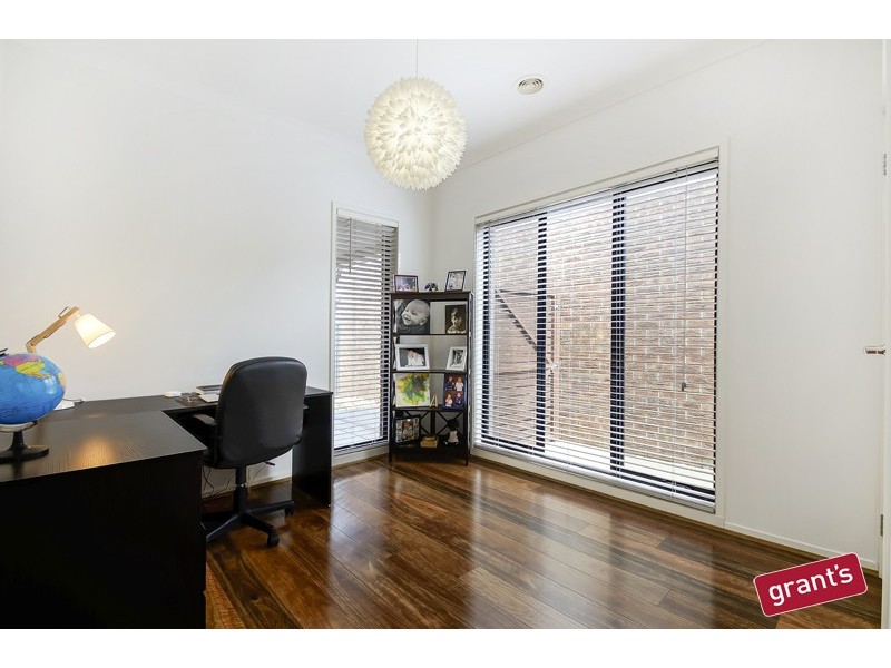 12 Sarton Link, Pakenham VIC 3810