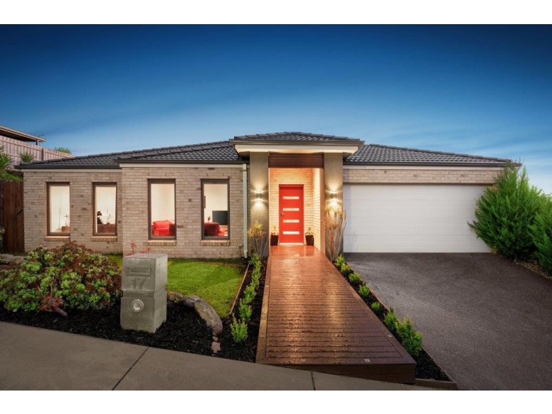 17 Wordsworth Court, Drouin VIC 3818