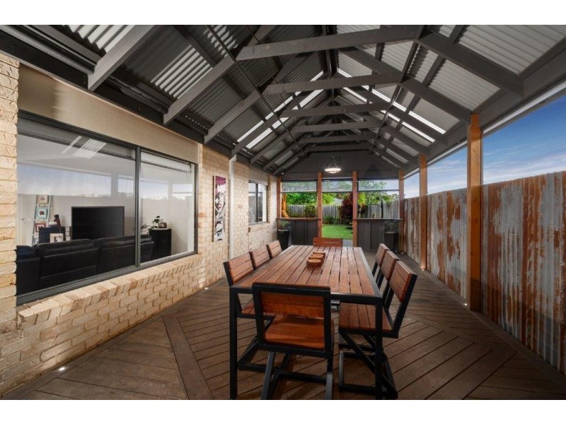 17 Wordsworth Court, Drouin VIC 3818