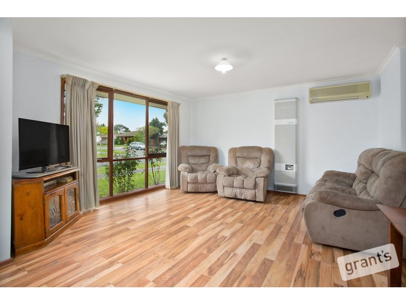 1B Watson Gardens, Berwick VIC 3806
