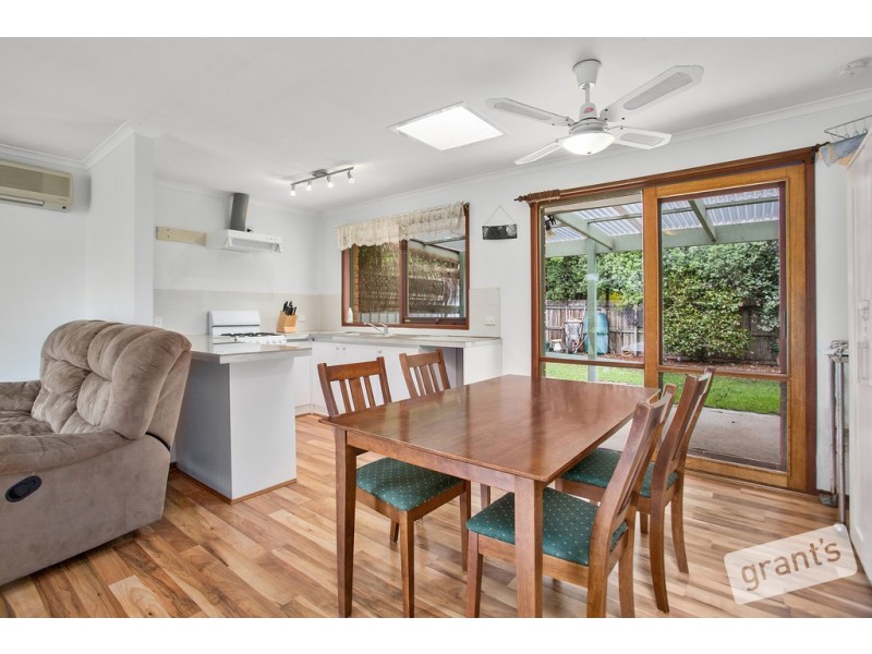 1B Watson Gardens, Berwick VIC 3806