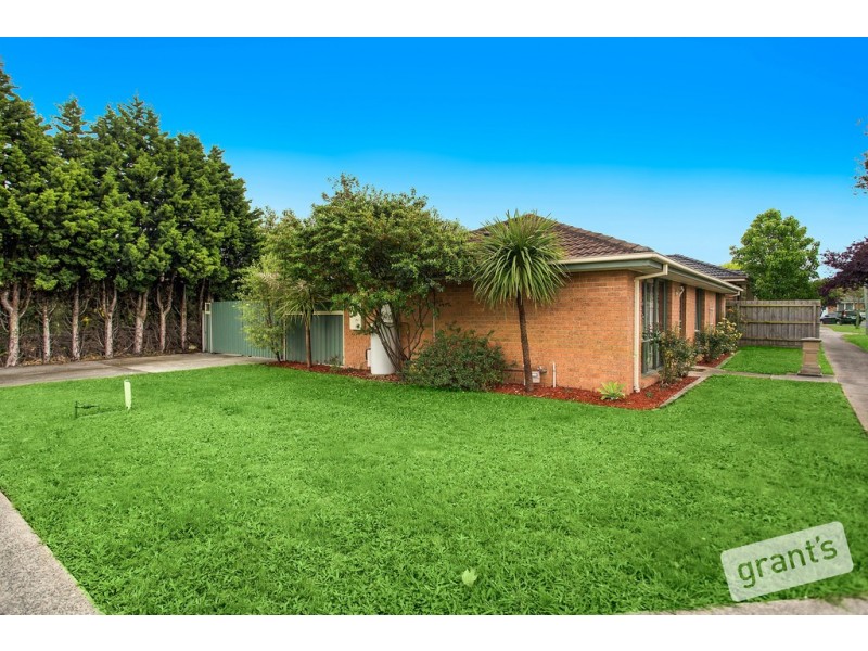 1B Watson Gardens, Berwick VIC 3806
