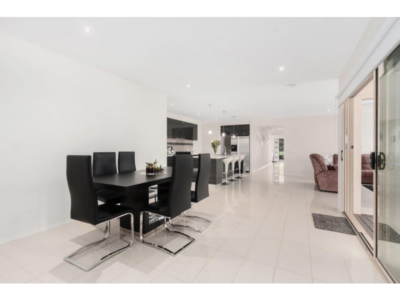 1 Wordsworth Court, Drouin VIC 3818
