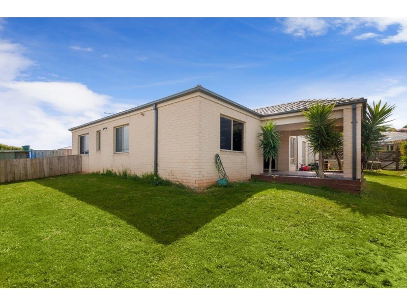1 Wordsworth Court, Drouin VIC 3818