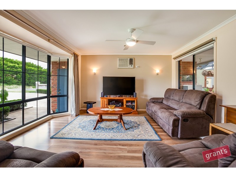 131 Ahern Road, Pakenham VIC 3810