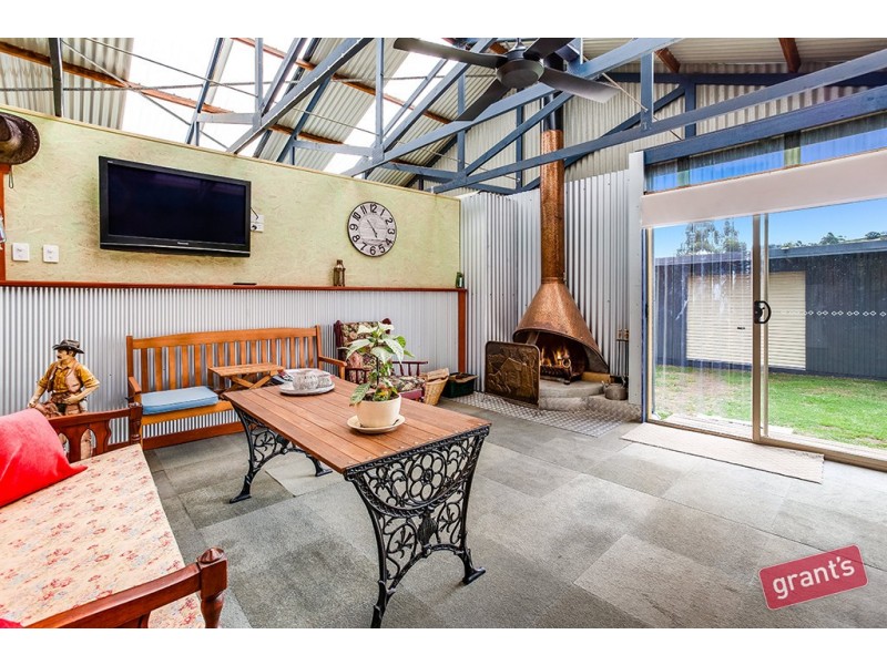 131 Ahern Road, Pakenham VIC 3810