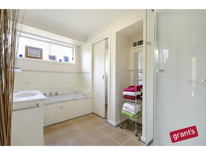 7 Gibb Court, Pakenham VIC 3810