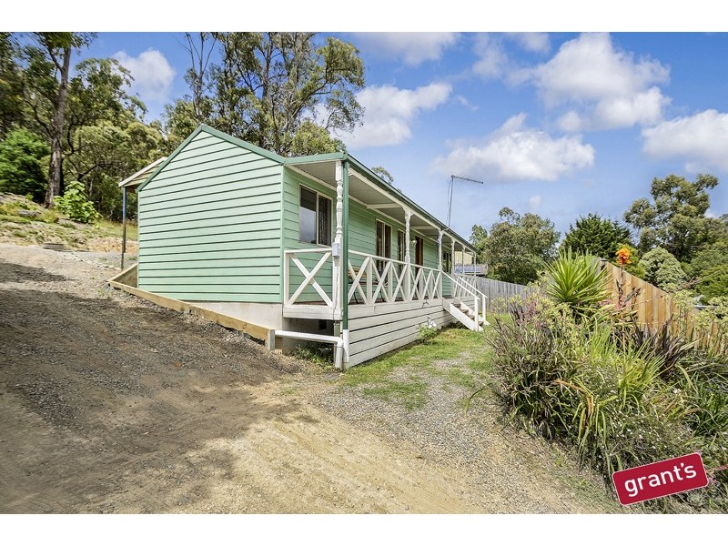 72A Woori Yallock Road, Cockatoo VIC 3781