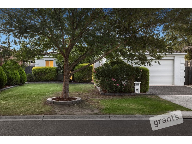 8 Harbour Street, Beaconsfield VIC 3807