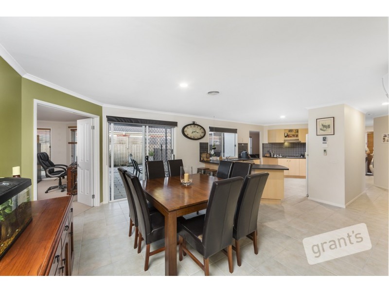 8 Harbour Street, Beaconsfield VIC 3807