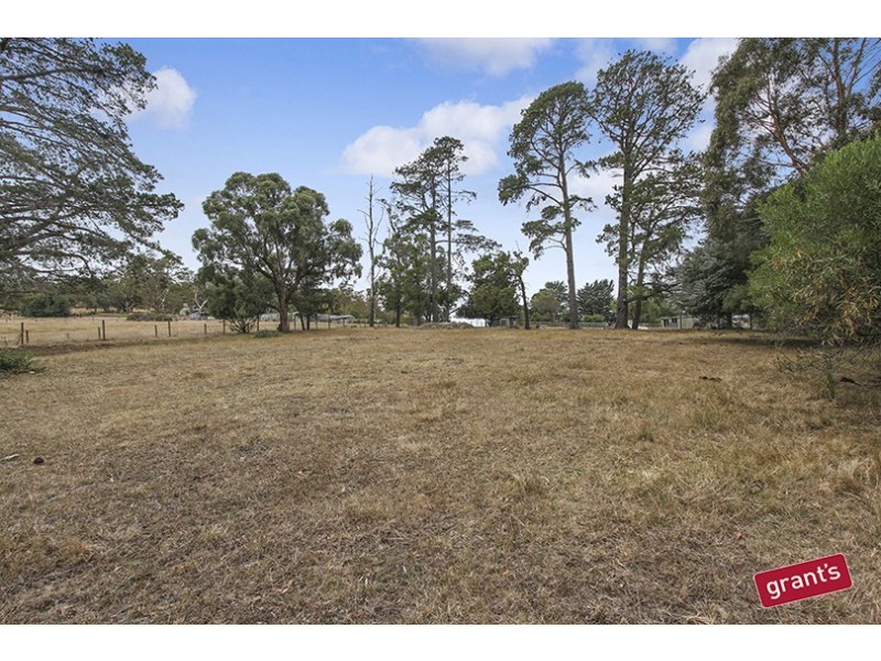 25 View Street, Tynong VIC 3813