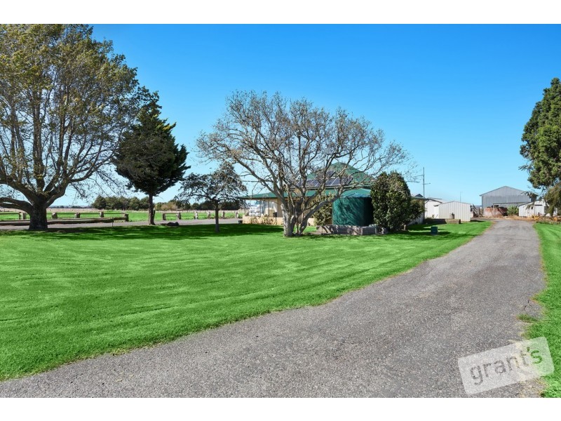 740 Murray Road, Iona VIC 3815