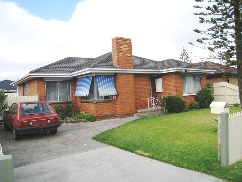 32 Huntsman Drive, Noble Park VIC 3174