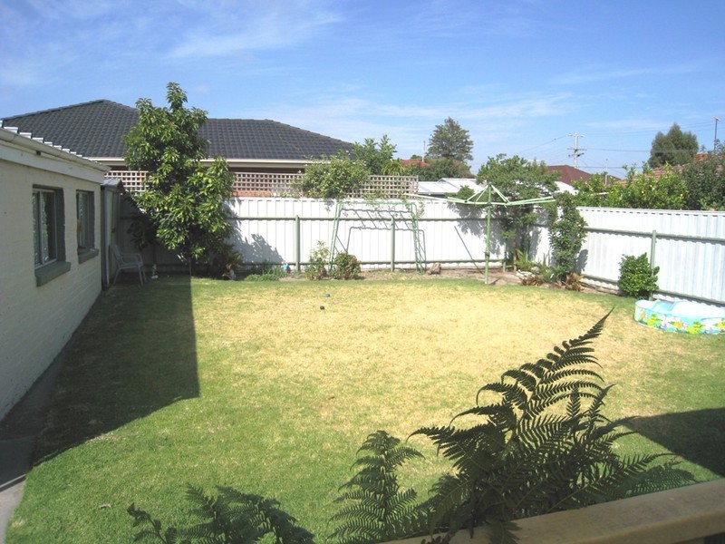 32 Huntsman Drive, Noble Park VIC 3174