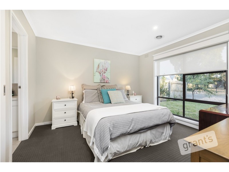 1/67 Cheviot Avenue, Berwick VIC 3806