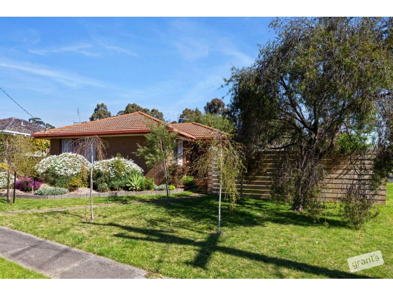 28 Lindsay Street, Drouin VIC 3818