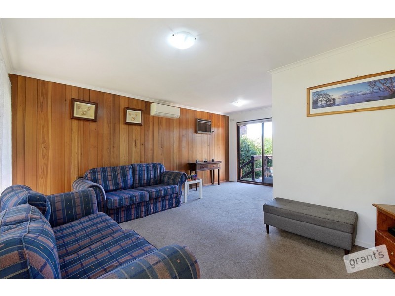 3 Outlook Drive, Berwick VIC 3806