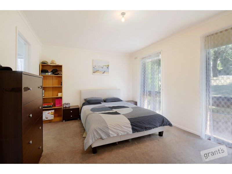 3 Outlook Drive, Berwick VIC 3806